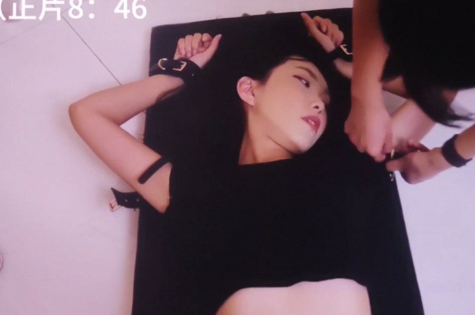 爱打瓦的小姐姐