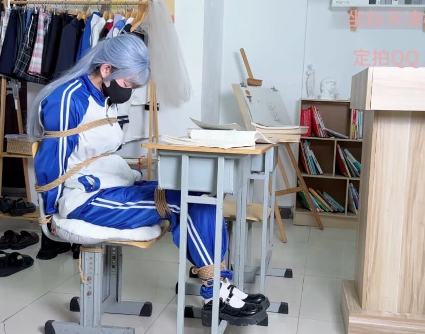 重生之我在教室给人当笼中雀