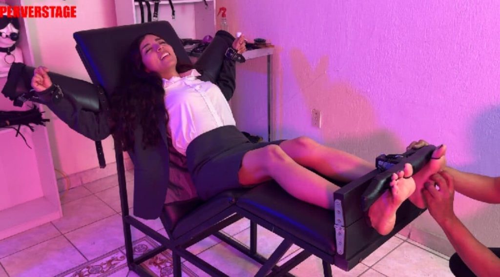 C4S自购-Perverstage-Very Ticklish Businesswoman