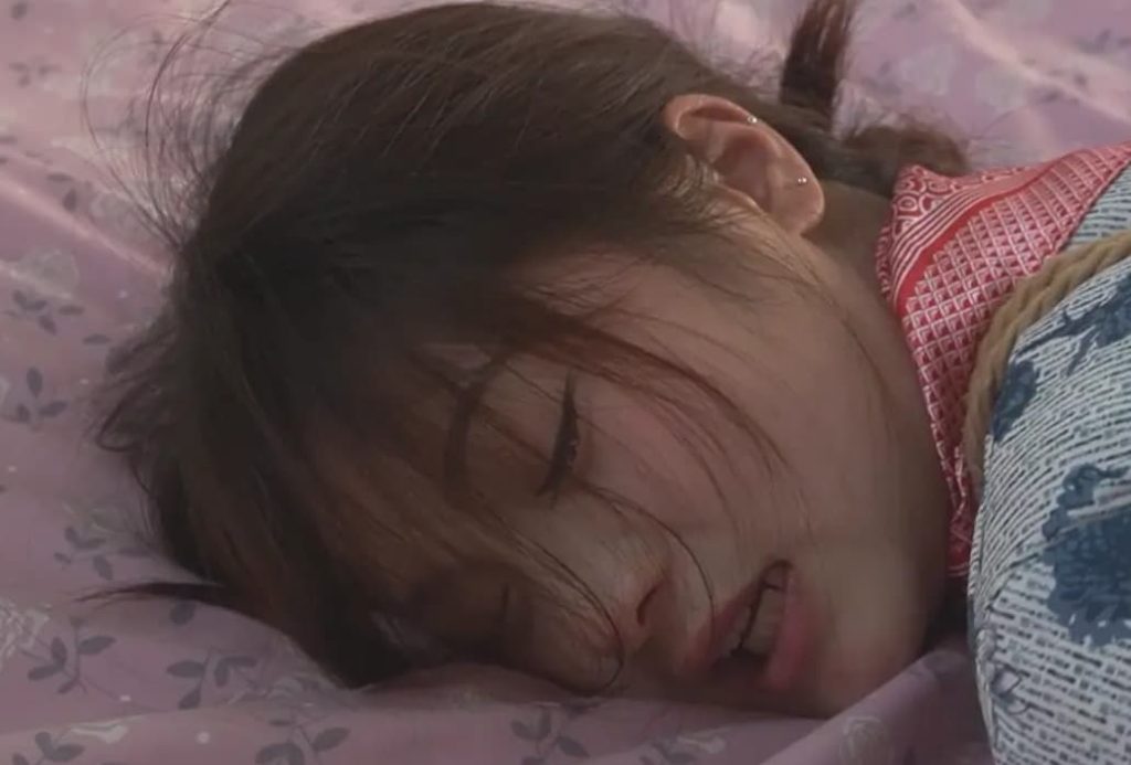 【空姐的生死时刻】某航空空姐下班回家入睡遭