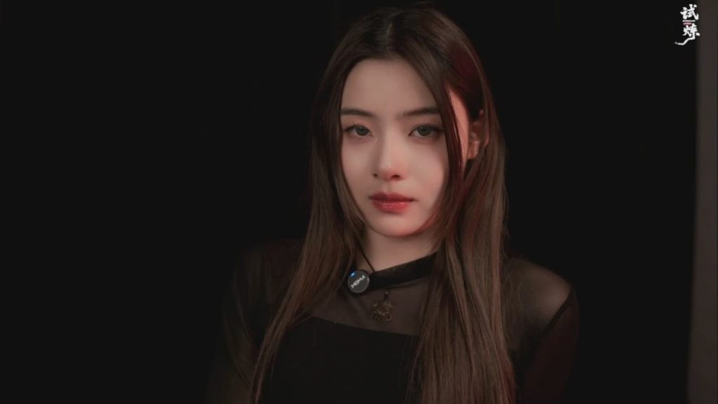 [试炼工作室] 极致诱惑系列-豹纹短裙黑丝少女多姿势紧缚调教放置 (冷兮)